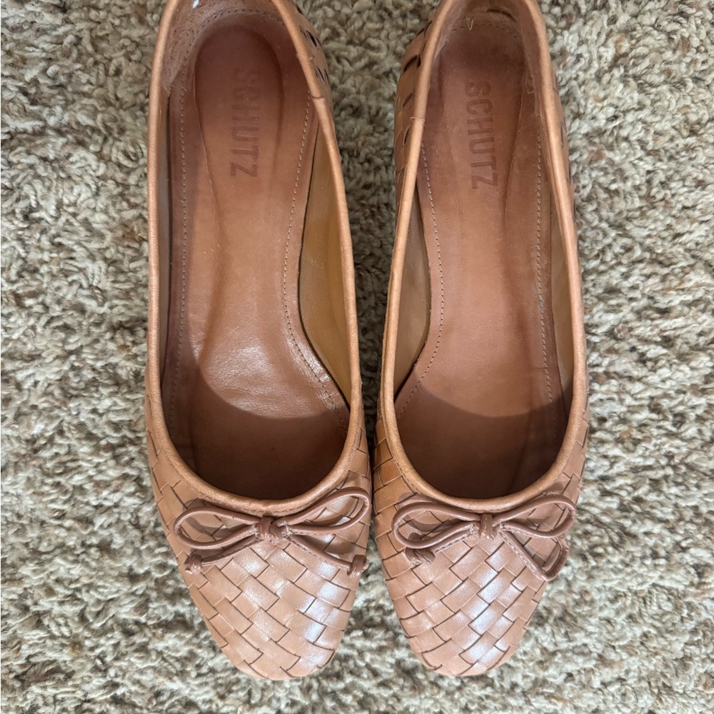 SCHUTZ Tan Woven Leather Ballet Flats with Bow